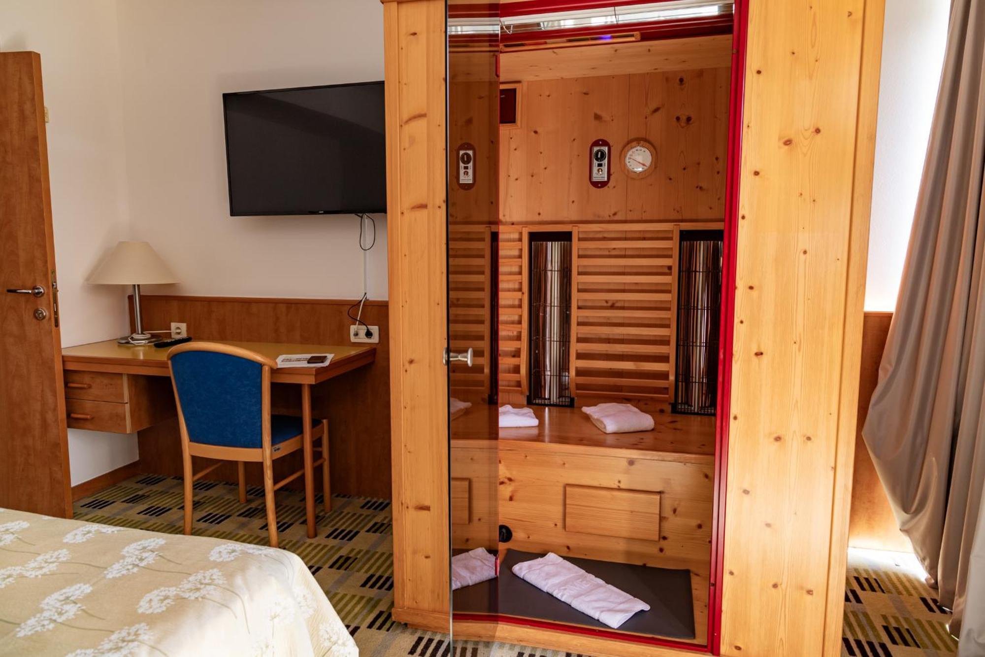 Hotel Svoboda - Terme Krka Strunjan Room photo